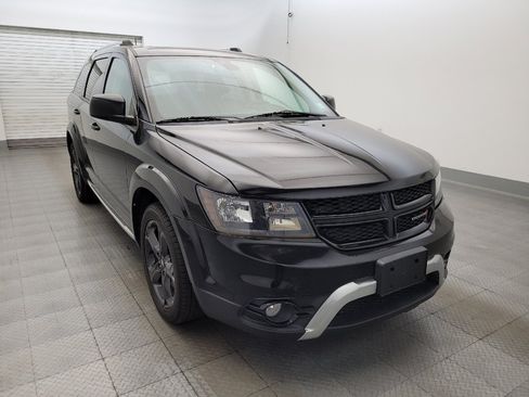 Used 2020 Dodge Journey Crossroad FWD image 13