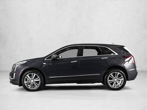 Used 2025 Cadillac XT5 Premium Luxury w/ LPO, Floor Liner Package AWD/4WD image 9