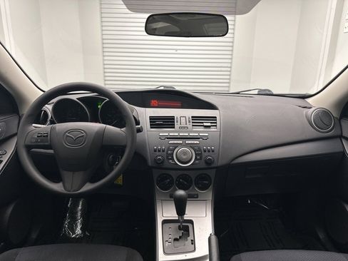 Used 2011 MAZDA MAZDA3 i Sport image 16