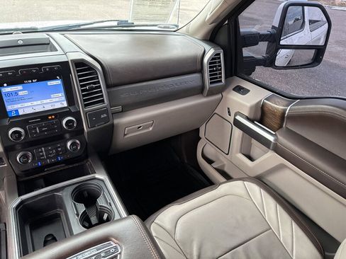 Used 2019 Ford F350 Limited image 24