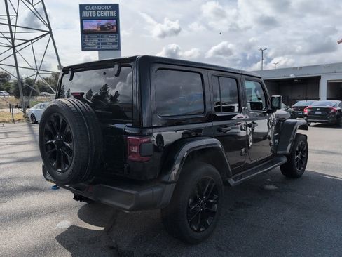 Used 2024 Jeep Wrangler Unlimited Sahara w/ Technology Group AWD/4WD image 5