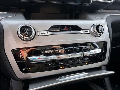 Certified 2023 Ford Explorer XLT w/ Equipment Group 202A image 23