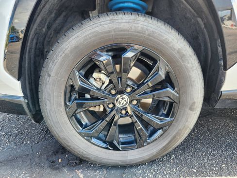 Used 2024 Toyota RAV4 XSE w/ Advanced Technology Package image 16