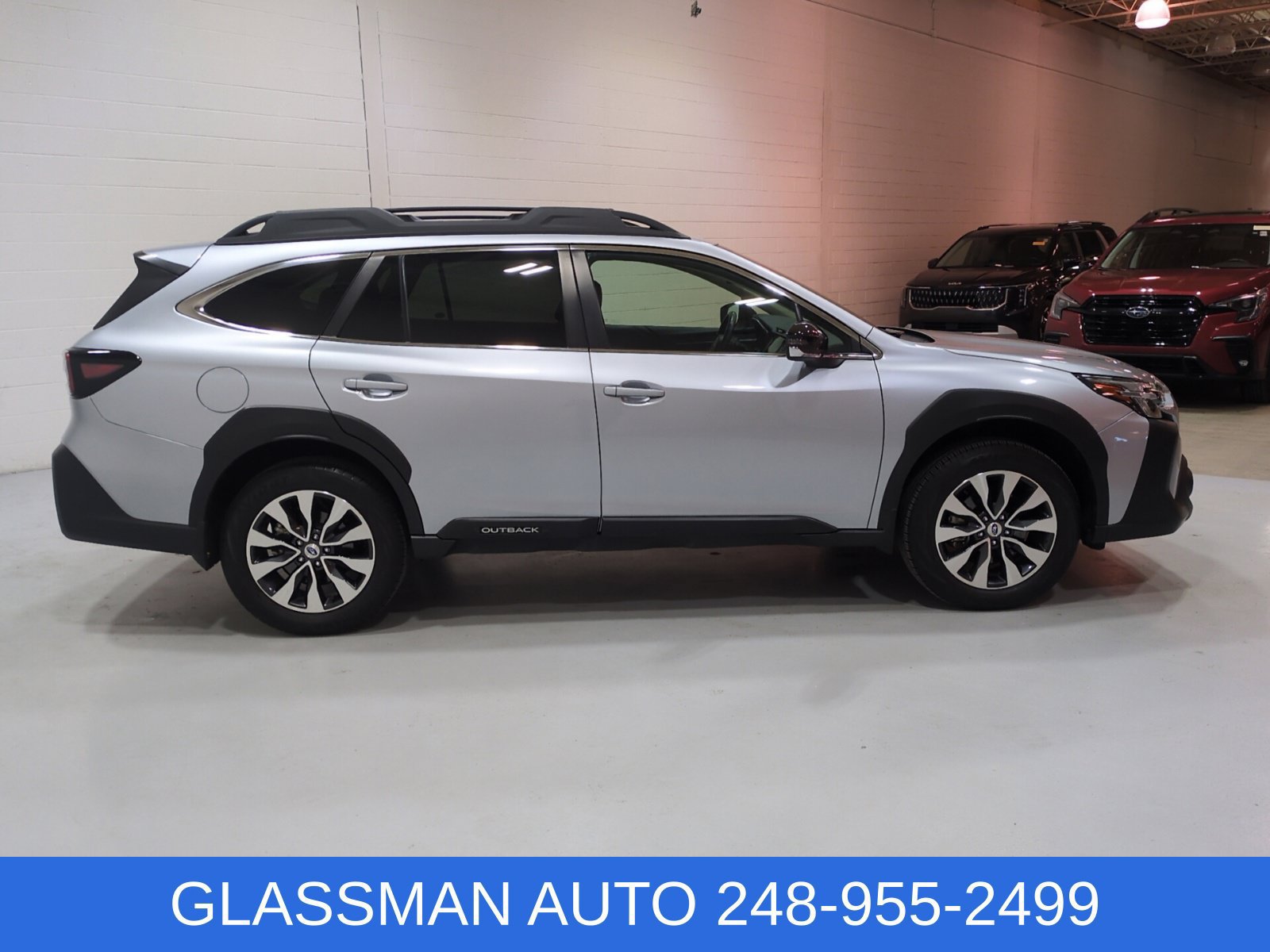 Used 2025 Subaru Outback Limited XT w/ Popular Package #2 AWD/4WD image 2