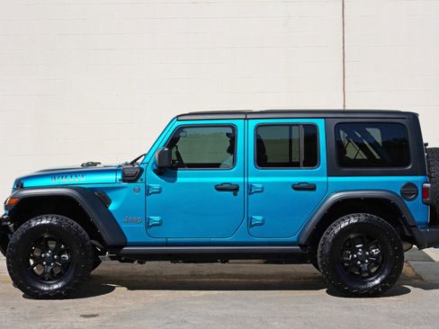 Used 2024 Jeep Wrangler Unlimited AWD/4WD image 52