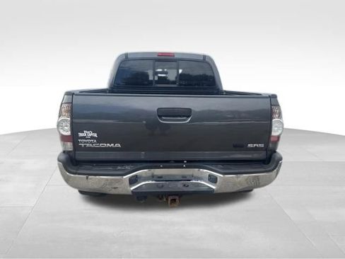 Used 2011 Toyota Tacoma 4x4 Double Cab w/ SR5 Pkg #2 image 4