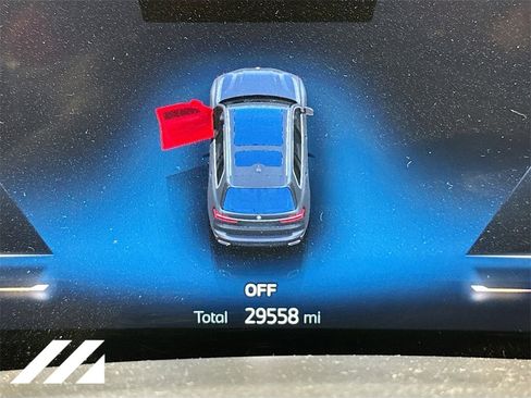 Used 2024 BMW X7 xDrive40i w/ Premium Package image 14