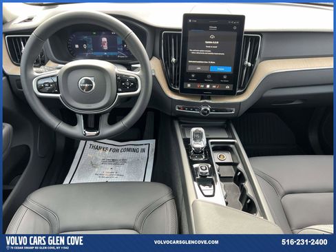 Used 2026 Volvo XC60 B5 Core w/ Climate Package PRO image 11