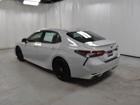 Used 2022 Toyota Camry XSE w/ Cold Weather Package image 7