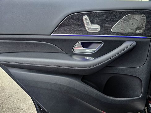 New 2025 Mercedes-Benz GLS 450 4MATIC image 30