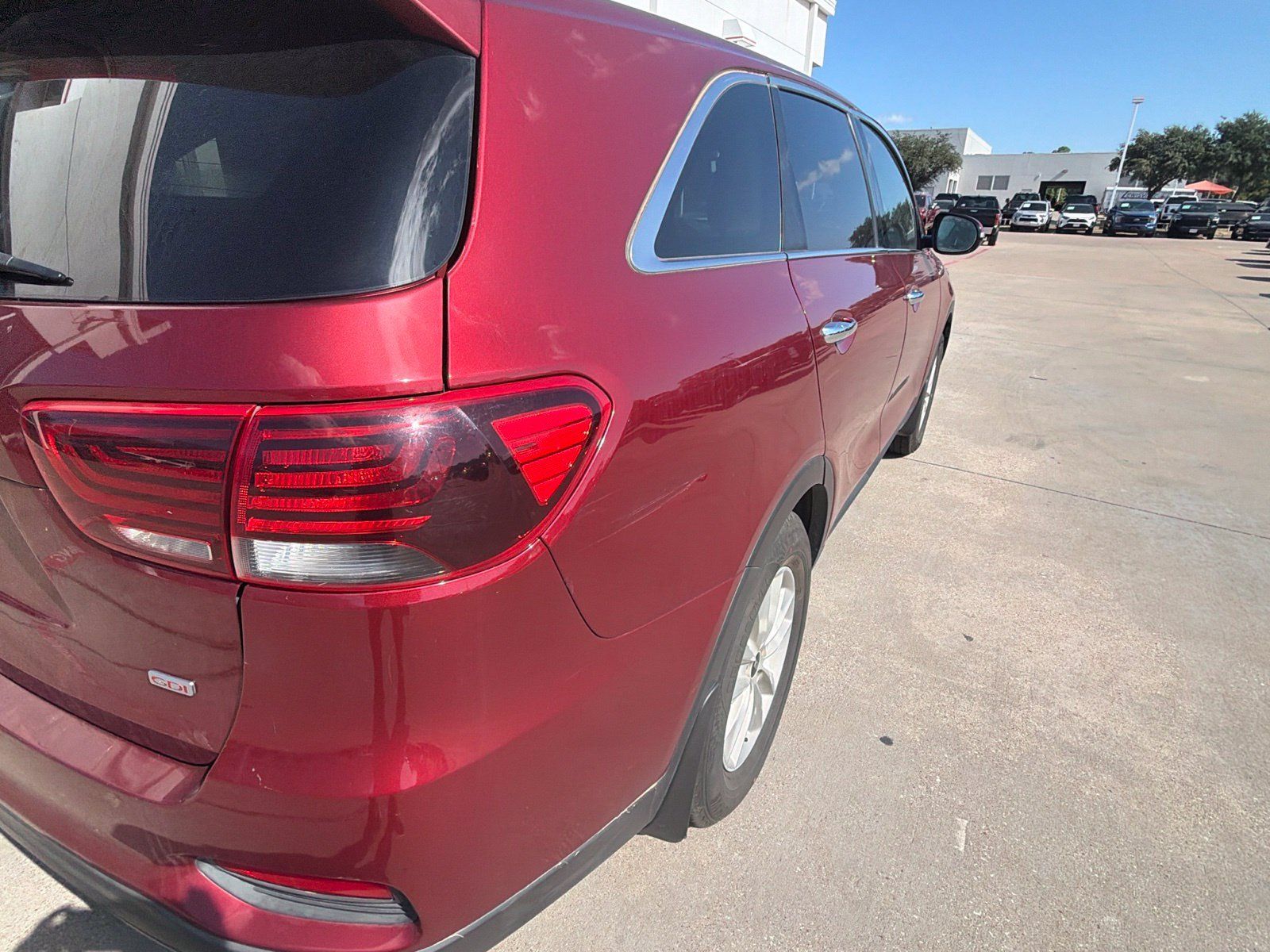 Used 2019 Kia Sorento FWD image 5