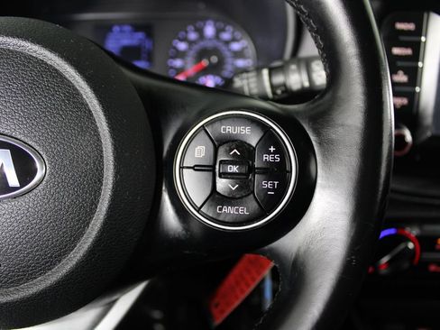 Used 2020 Kia Soul X-Line FWD image 25