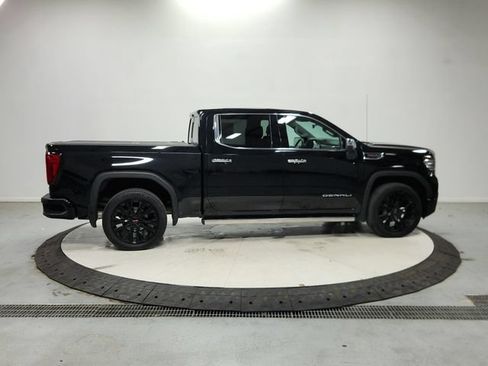 Used 2023 GMC Sierra 1500 Denali w/ Denali Reserve Package AWD/4WD image 9