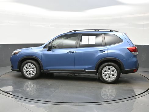 Used 2024 Subaru Forester AWD/4WD image 3