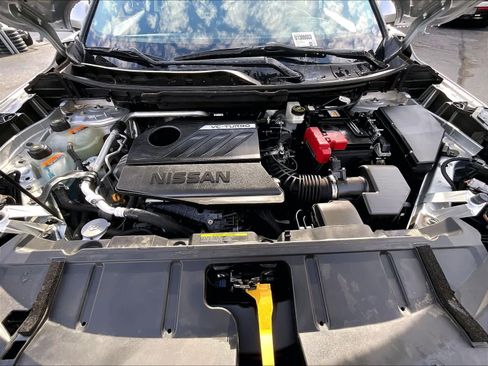 Certified 2023 Nissan Rogue SV image 29