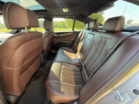 Used 2017 BMW 530i xDrive AWD/4WD image 14