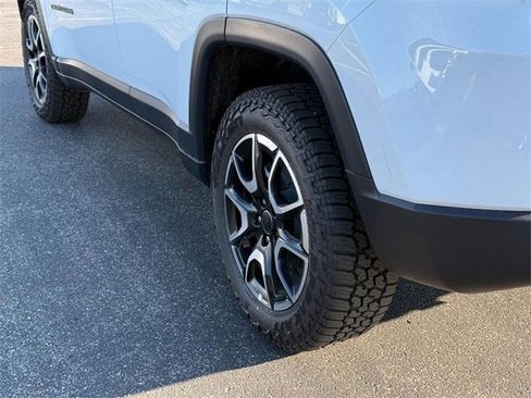 New 2026 Jeep Compass Trailhawk image 6