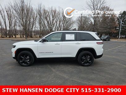Used 2023 Jeep Grand Cherokee Altitude