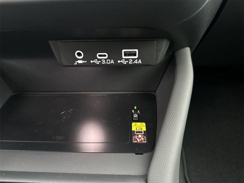 New 2025 Subaru Forester Limited image 35