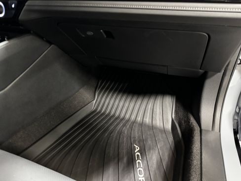 Used 2025 Honda Accord EX-L image 30