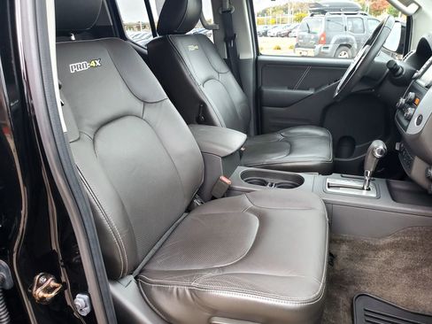 Used 2015 Nissan Frontier PRO-4X w/ Pro-4x Luxury Package image 12