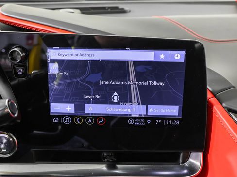 Used 2021 Chevrolet Corvette Stingray w/ Z51 Performance Package image 9