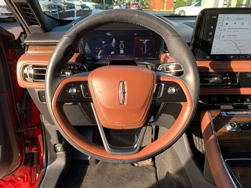 Certified 2025 Lincoln Aviator Reserve w/ Equipment Group 201A AWD/4WD image 21