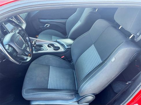 Used 2022 Dodge Challenger R/T image 20