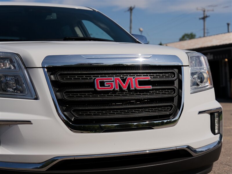 Used 2017 GMC Terrain SLE w/ Technology Package AWD/4WD image 9