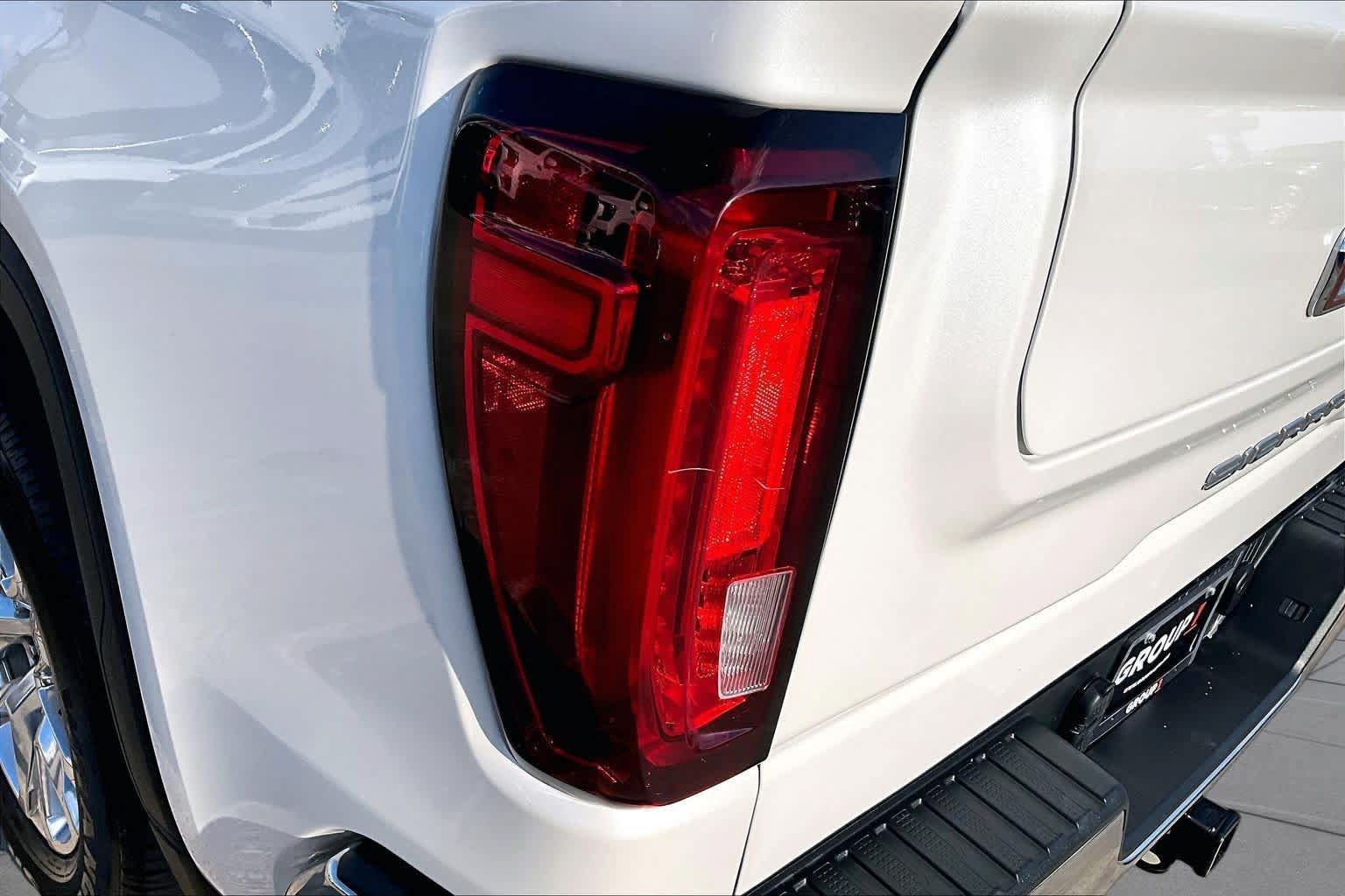 Used 2021 GMC Sierra 1500 SLT AWD/4WD image 29