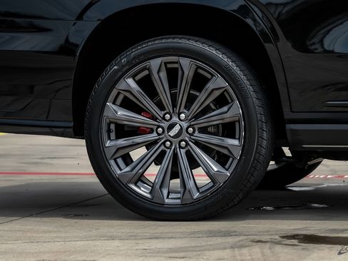 Used 2025 Cadillac Escalade V AWD/4WD image 97