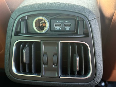 Certified 2022 Maserati Levante Modena image 26