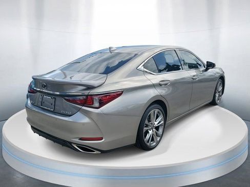 Used 2021 Lexus ES 350 F Sport w/ Accessory Package image 4
