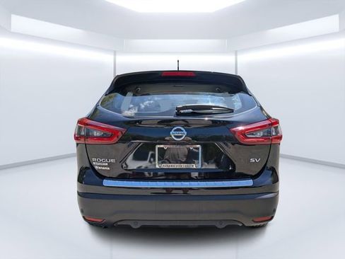 Used 2021 Nissan Rogue Sport SV FWD image 4