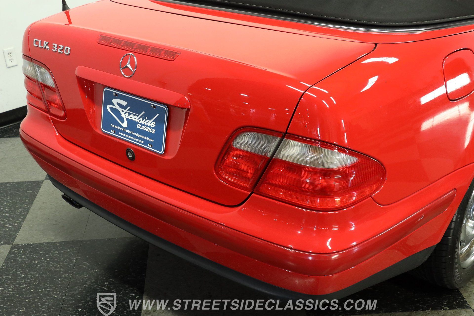 Used 1999 Mercedes-Benz CLK 320 Cabriolet image 25