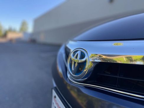 Used 2013 Toyota Avalon XLE Premium image 10