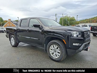 Used 2024 Nissan Frontier SV w/ SV Convenience Package
