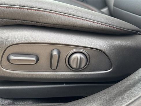 New 2026 Chevrolet Trax RS w/ Sunroof Package image 20