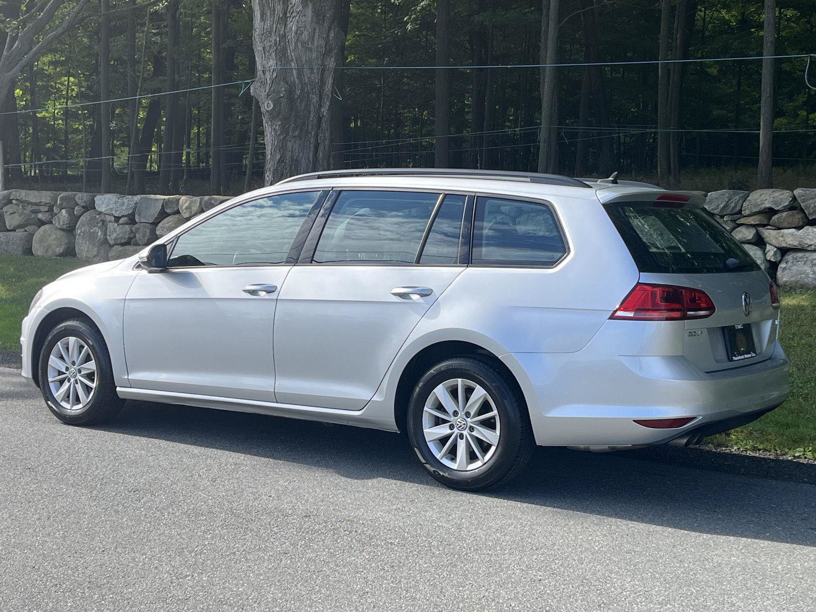 Used 2016 Volkswagen Golf S FWD image 22