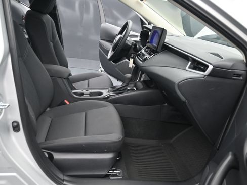 Used 2025 Toyota Corolla LE FWD image 25