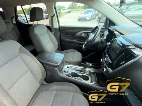 Used 2018 Chevrolet Traverse LT FWD image 17