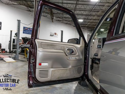 Used 1997 Chevrolet Suburban 2WD w/ Preferred Equipment Group 3 image 45