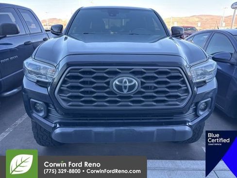 Used 2020 Toyota Tacoma TRD Off-Road w/ TRD Premium Off Road Package image 2