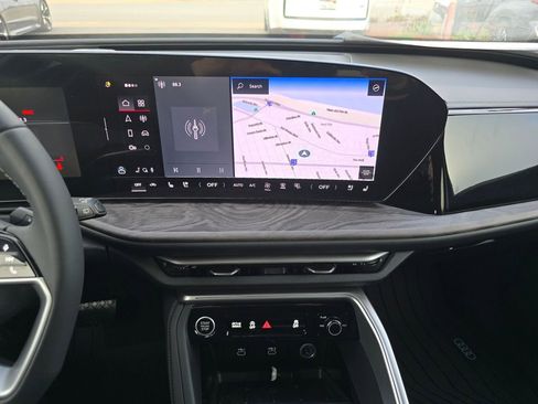 New 2025 Audi Q5 Premium Plus image 10