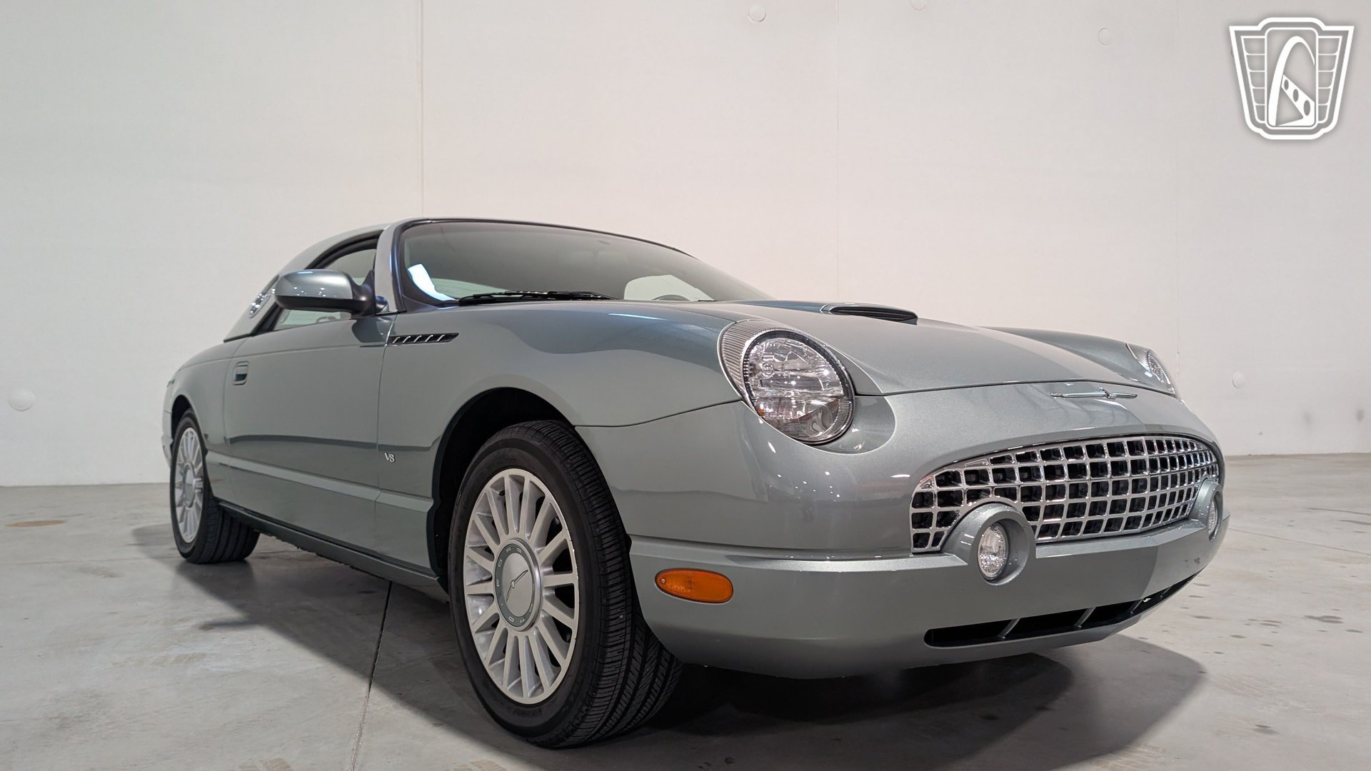 Used 2004 Ford Thunderbird Pacific Coast RWD image 21
