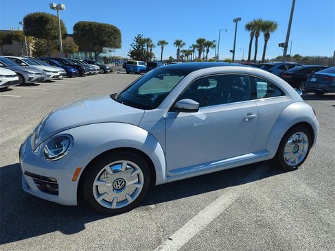 Used 2019 Volkswagen Beetle 2.0T SE image 13