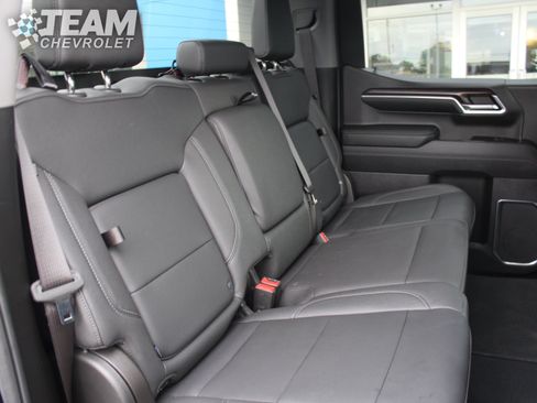 Used 2023 GMC Sierra 1500 SLT AWD/4WD image 26