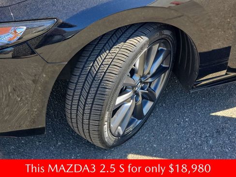 Used 2023 MAZDA MAZDA3 s FWD image 38