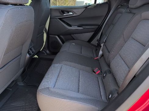 New 2026 Chevrolet Equinox LT w/ LPO, Floor Liner Package FWD image 7