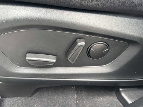 Used 2022 Ford Explorer Limited w/ Equipment Group 301A image 21